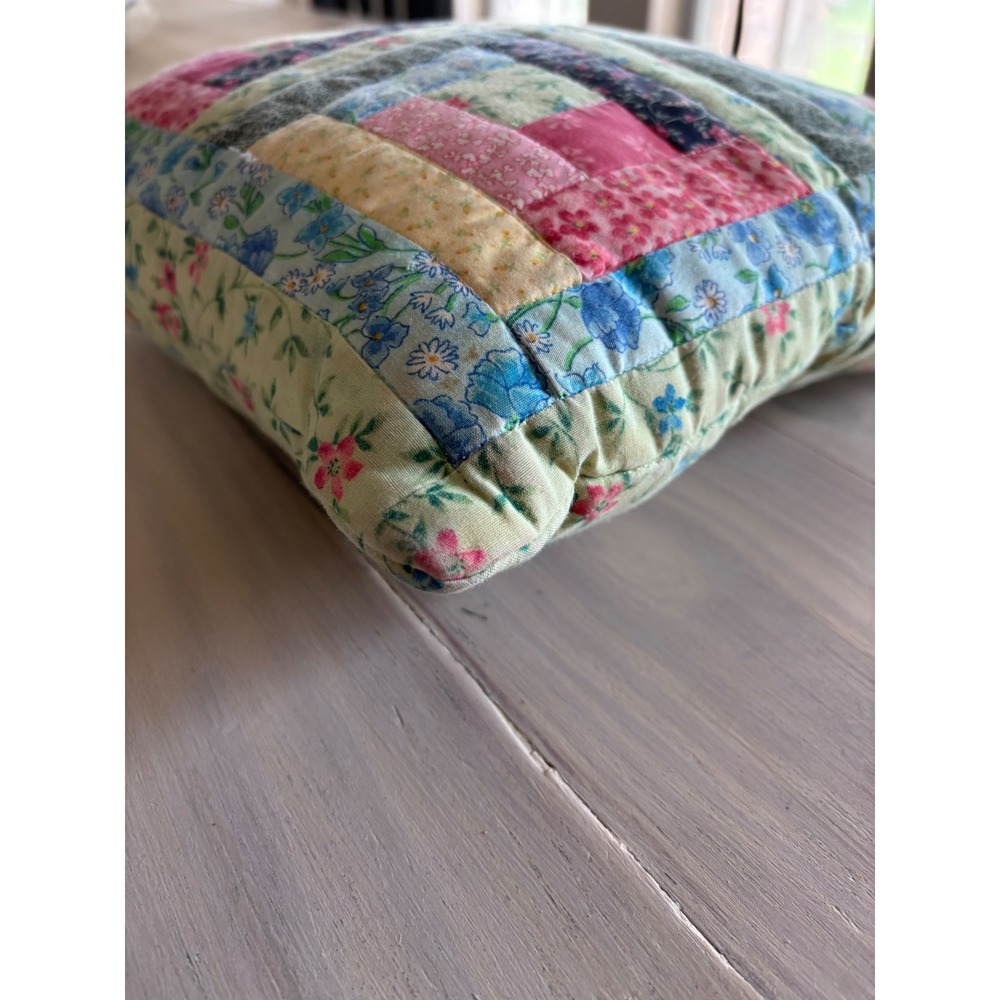 Vintage Handmade Quilted Patchwork Log Cabin Floral Pillow 12x12 Cottagecore - Picture 7 of 9